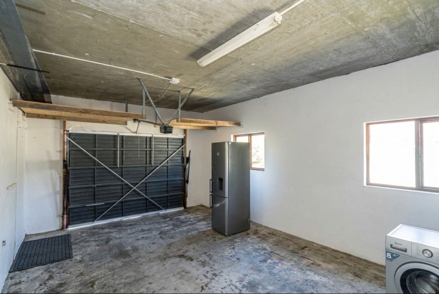 7 Bedroom Property for Sale in Kleinbaai Western Cape